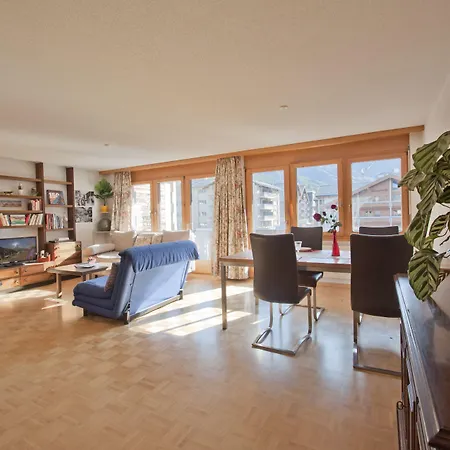 Apartment Haus Bahnhofbuffet, Riffelhorn