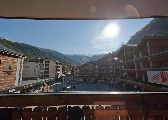 Haus Bahnhofbuffet, Riffelhorn * ツェルマット