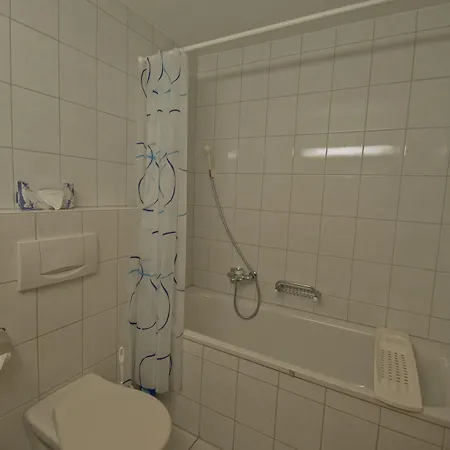 Haus Bahnhofbuffet, Riffelhorn * زيرمات