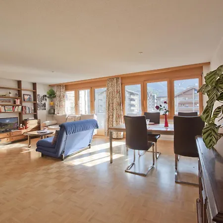Apartment Haus Bahnhofbuffet, Riffelhorn