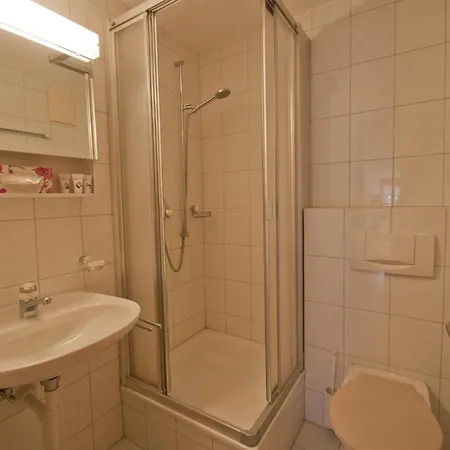 Haus Bahnhofbuffet, Riffelhorn * زيرمات